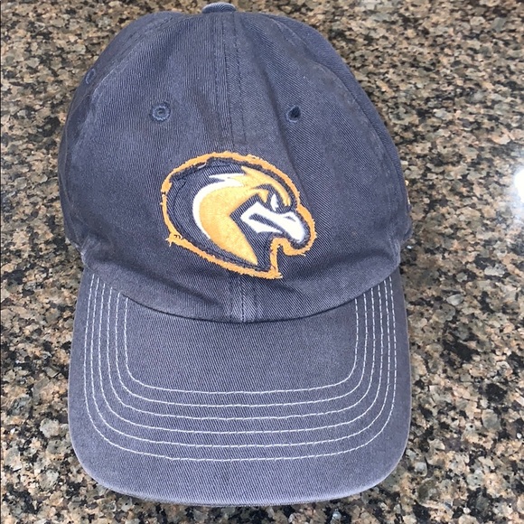 Marquette Golden Eagles cap. - Picture 1 of 4